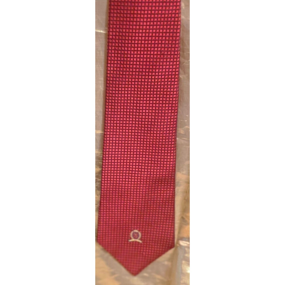 VTG 90s Tommy Hilfiger Silk Tie Red Crest Logo
